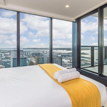 Magnificent Skytower, Sea, Habour View In Cbd Apartment Оукланд Екстериор снимка