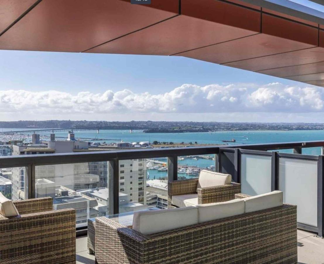 Magnificent Skytower, Sea, Habour View In Cbd Apartment Оукланд Екстериор снимка